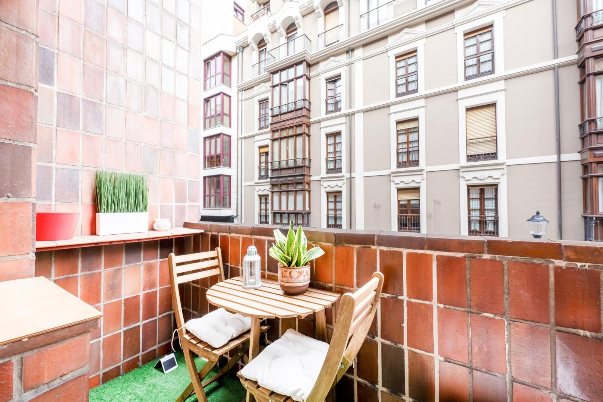 Duplex Centro Playa - Garaje Gratuito - Apartamento Gijón
